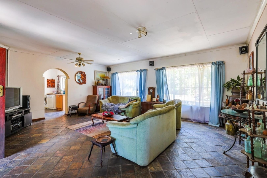 7 Bedroom Property for Sale in Waterkloof Ridge Gauteng