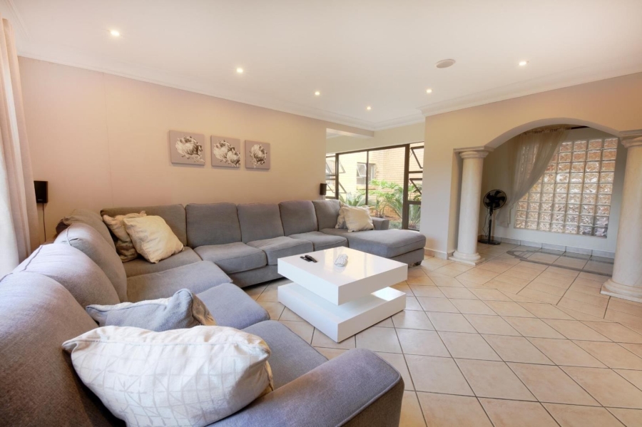 4 Bedroom Property for Sale in Woodhill Estate Gauteng