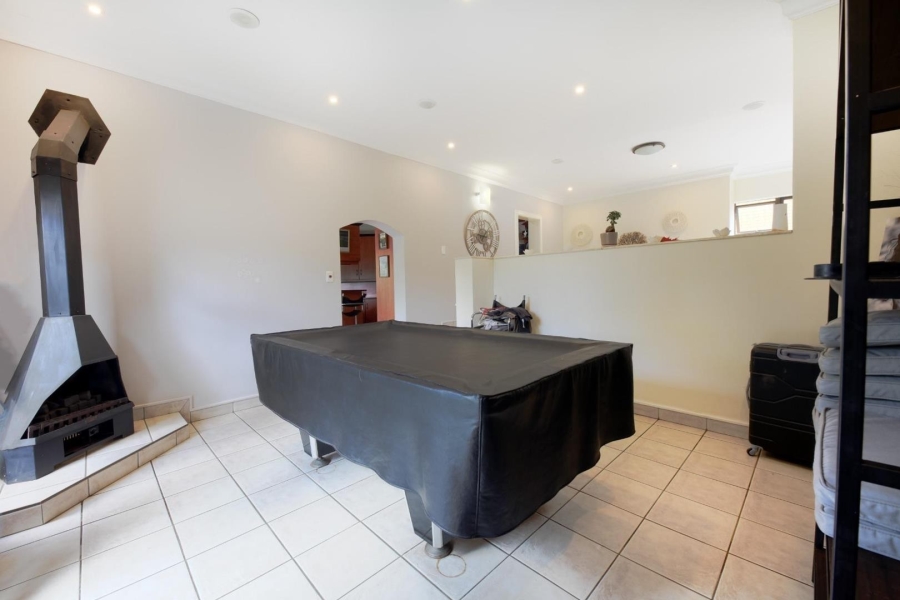 4 Bedroom Property for Sale in Woodhill Estate Gauteng