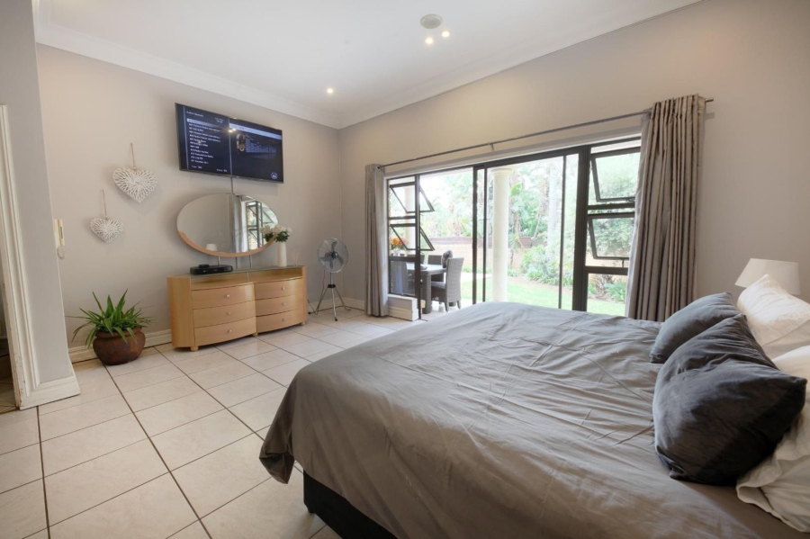 4 Bedroom Property for Sale in Woodhill Estate Gauteng