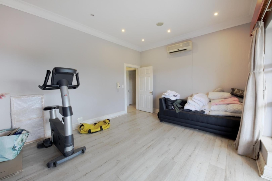 4 Bedroom Property for Sale in Woodhill Estate Gauteng