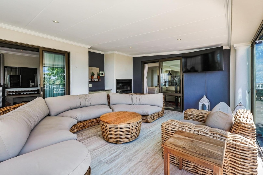 4 Bedroom Property for Sale in Waterkloof Ridge Gauteng