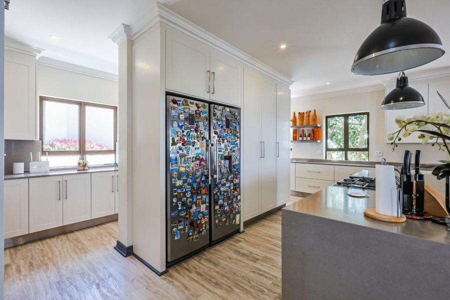 4 Bedroom Property for Sale in Waterkloof Ridge Gauteng