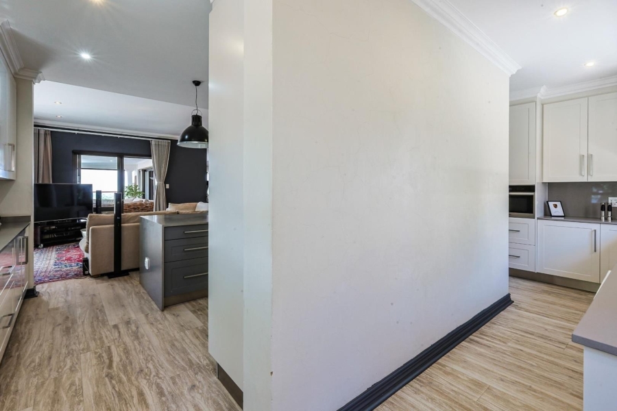 4 Bedroom Property for Sale in Waterkloof Ridge Gauteng