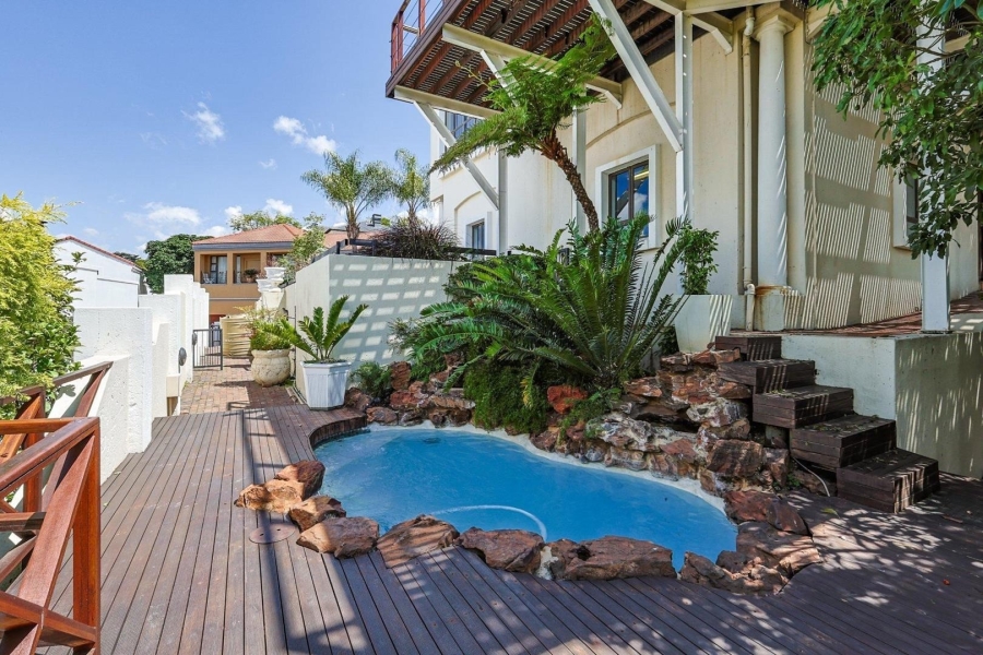 4 Bedroom Property for Sale in Waterkloof Ridge Gauteng