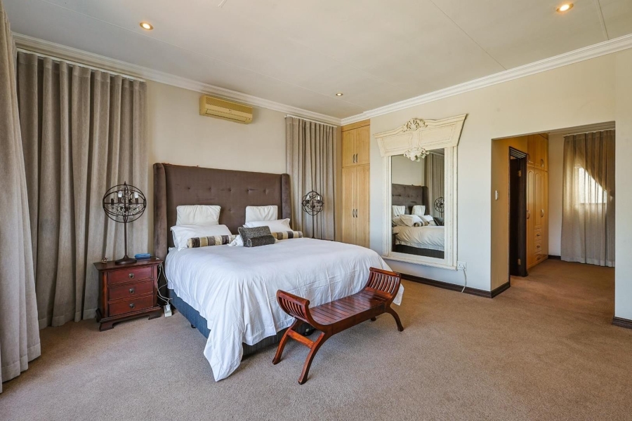 4 Bedroom Property for Sale in Waterkloof Ridge Gauteng