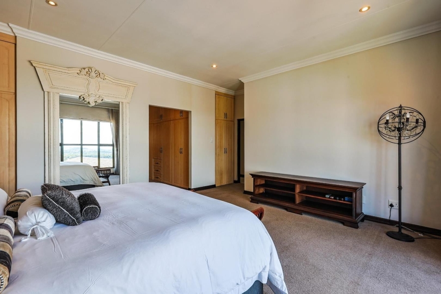 4 Bedroom Property for Sale in Waterkloof Ridge Gauteng