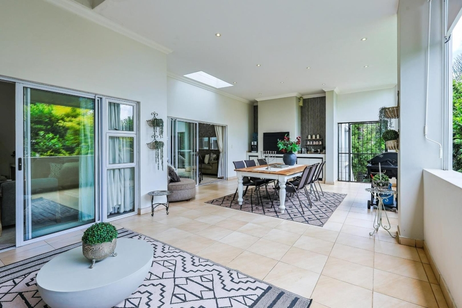 4 Bedroom Property for Sale in Wapadrand Gauteng