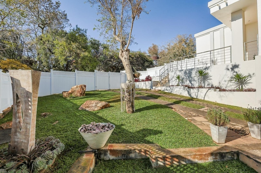 4 Bedroom Property for Sale in Wapadrand Gauteng