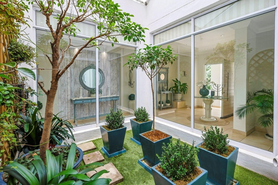 4 Bedroom Property for Sale in Wapadrand Gauteng