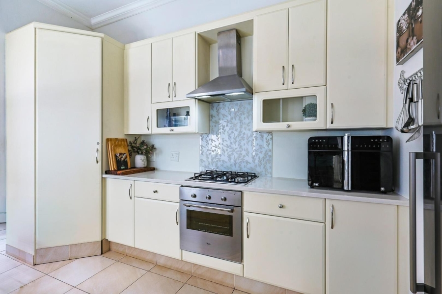 4 Bedroom Property for Sale in Wapadrand Gauteng