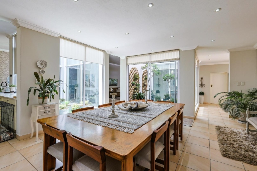 4 Bedroom Property for Sale in Wapadrand Gauteng