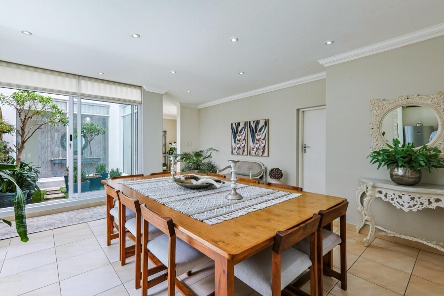 4 Bedroom Property for Sale in Wapadrand Gauteng