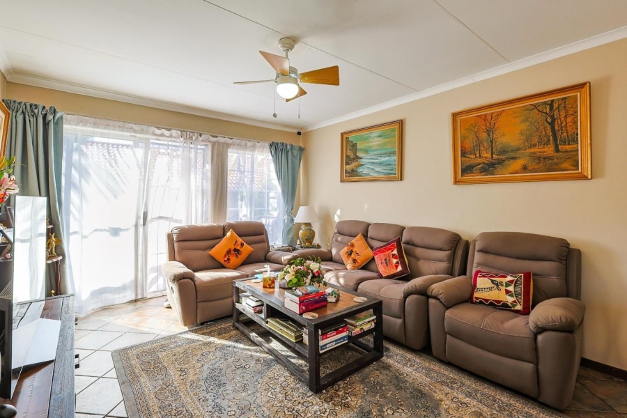 3 Bedroom Property for Sale in Wapadrand Gauteng