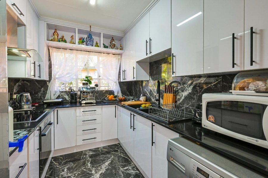 3 Bedroom Property for Sale in Wapadrand Gauteng