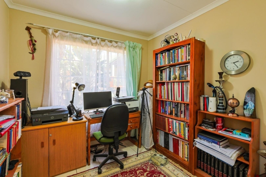 3 Bedroom Property for Sale in Wapadrand Gauteng