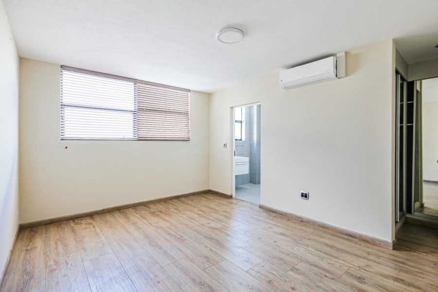 4 Bedroom Property for Sale in Waterkloof Ridge Gauteng