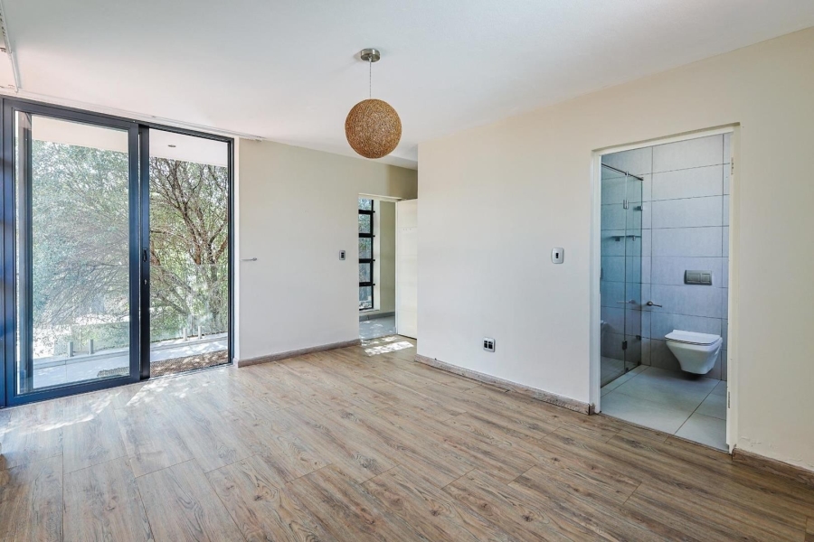 4 Bedroom Property for Sale in Waterkloof Ridge Gauteng