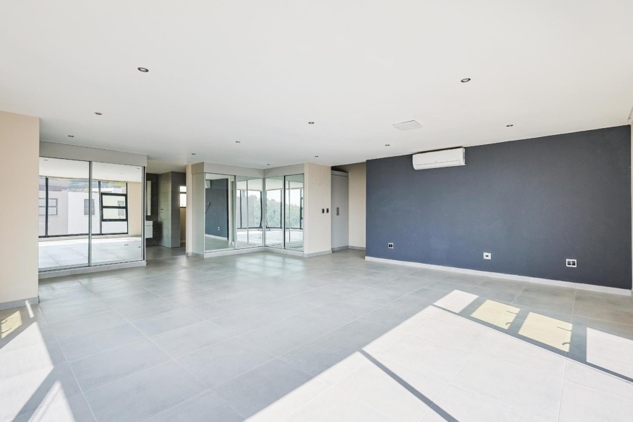 4 Bedroom Property for Sale in Waterkloof Ridge Gauteng