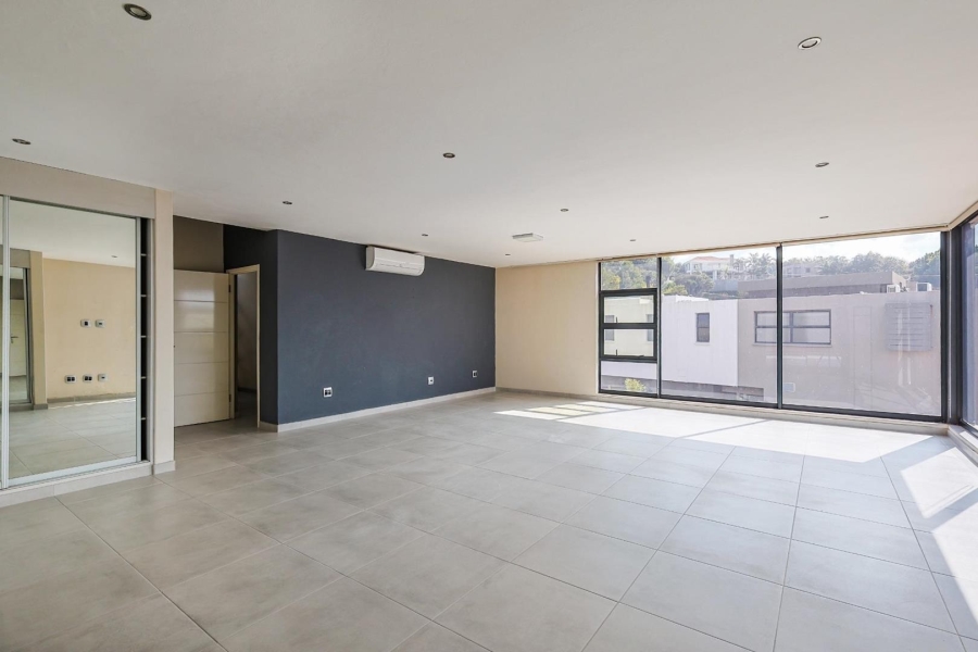 4 Bedroom Property for Sale in Waterkloof Ridge Gauteng