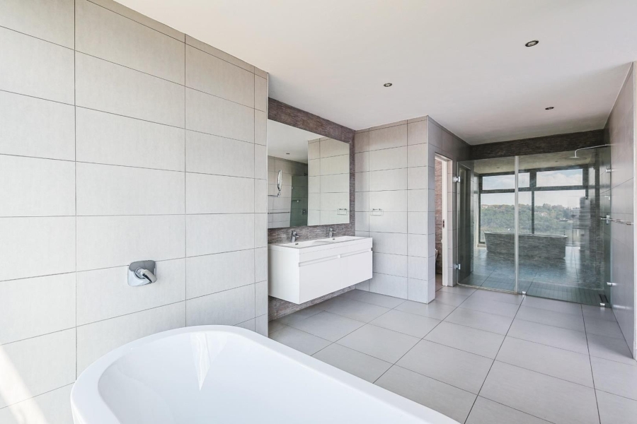 4 Bedroom Property for Sale in Waterkloof Ridge Gauteng