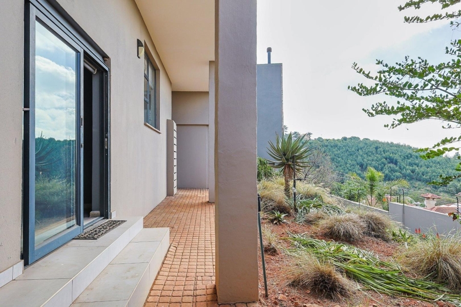 4 Bedroom Property for Sale in Waterkloof Ridge Gauteng