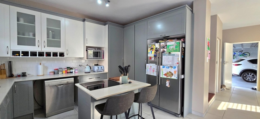 3 Bedroom Property for Sale in Olympus AH Gauteng