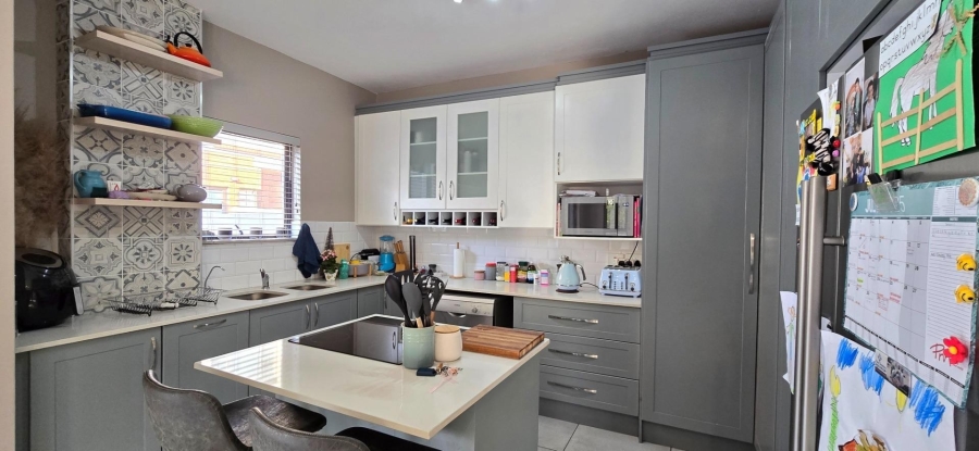 3 Bedroom Property for Sale in Olympus AH Gauteng