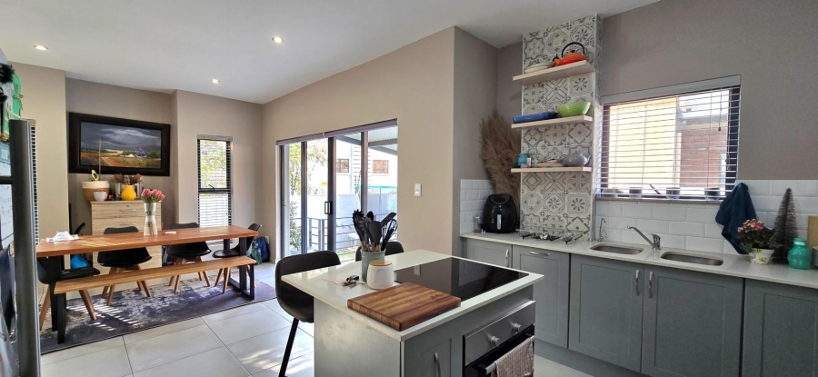 3 Bedroom Property for Sale in Olympus AH Gauteng