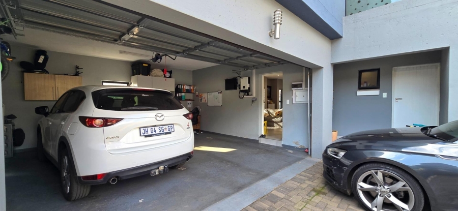 3 Bedroom Property for Sale in Olympus AH Gauteng