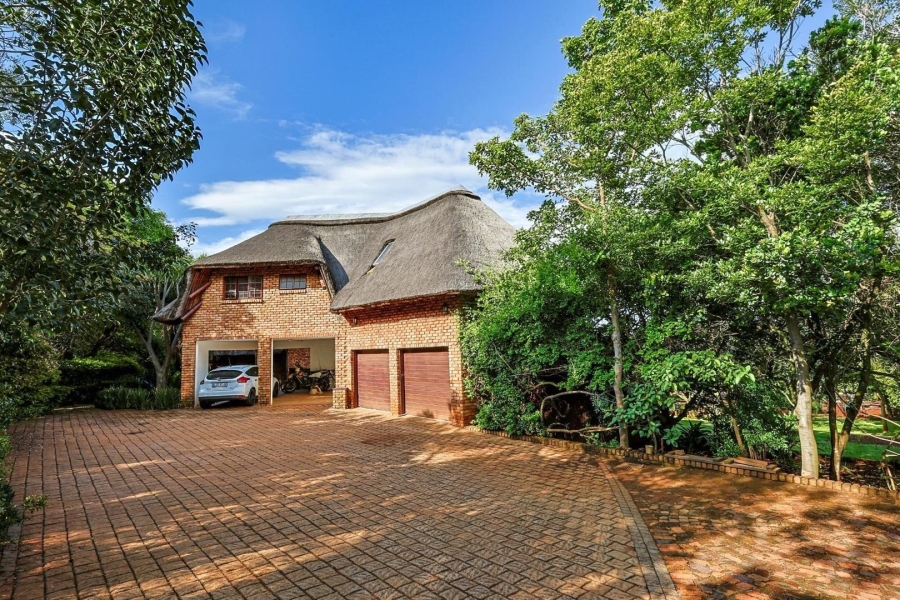 5 Bedroom Property for Sale in Mooikloof Equestrian Estate Gauteng