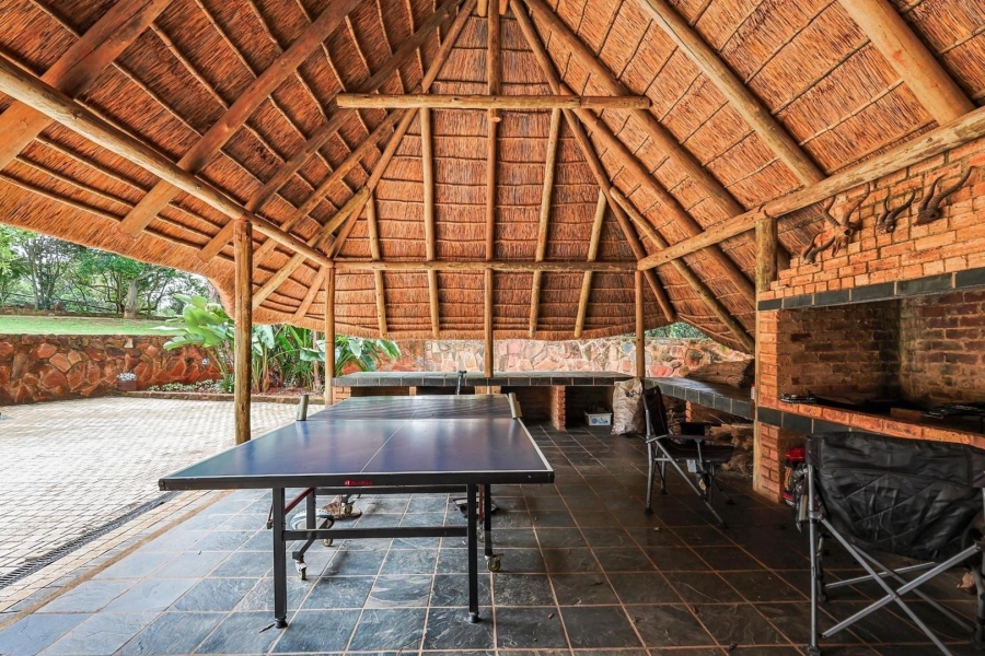 5 Bedroom Property for Sale in Mooikloof Equestrian Estate Gauteng