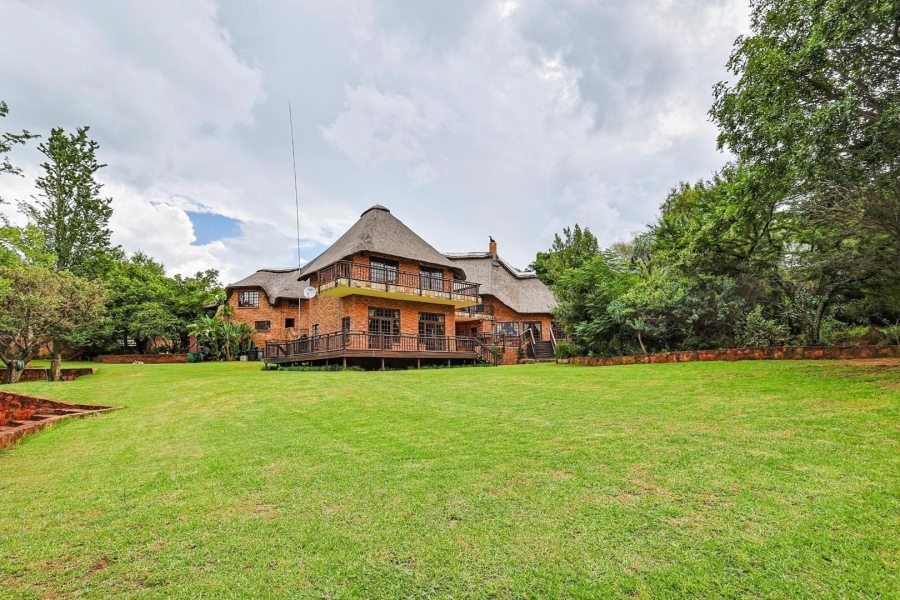 5 Bedroom Property for Sale in Mooikloof Equestrian Estate Gauteng