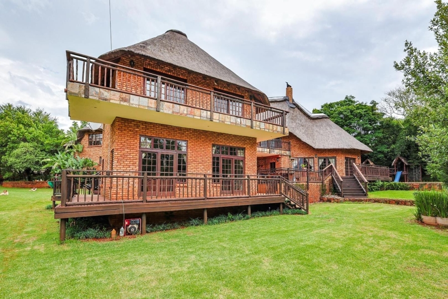 5 Bedroom Property for Sale in Mooikloof Equestrian Estate Gauteng