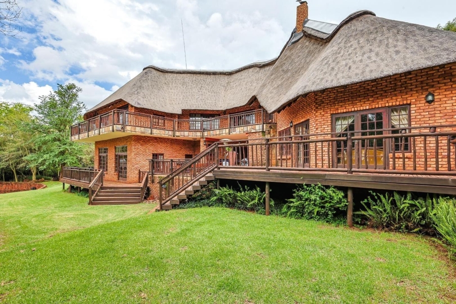 5 Bedroom Property for Sale in Mooikloof Equestrian Estate Gauteng