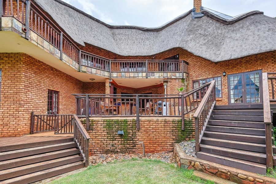 5 Bedroom Property for Sale in Mooikloof Equestrian Estate Gauteng
