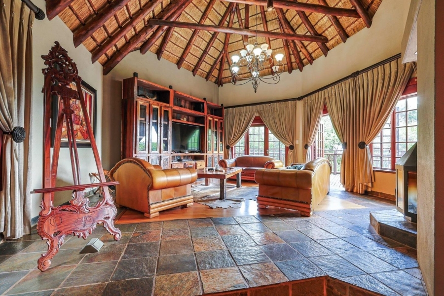 5 Bedroom Property for Sale in Mooikloof Equestrian Estate Gauteng