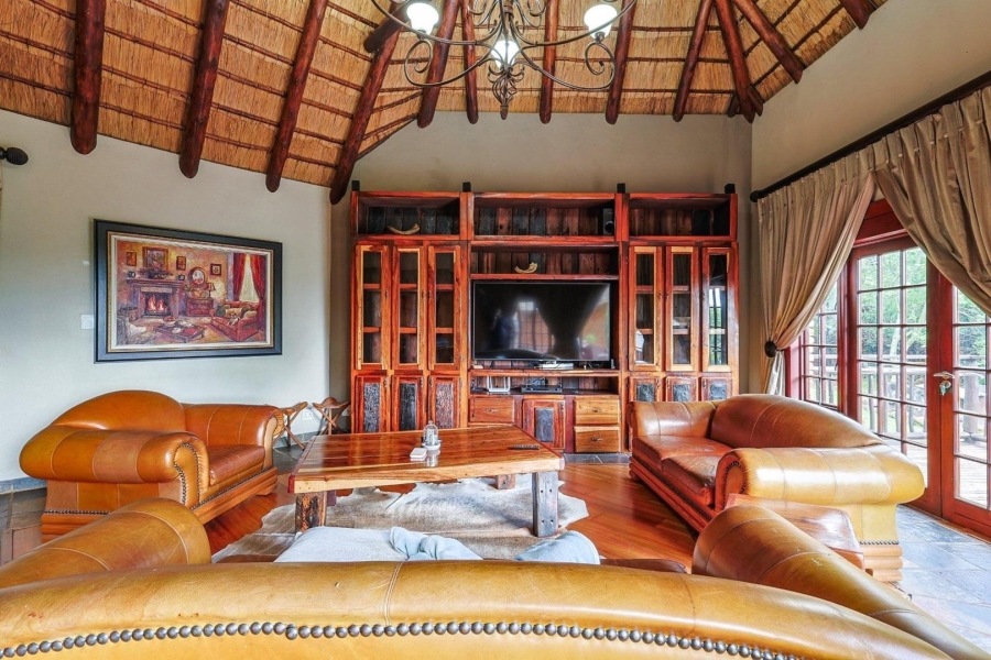 5 Bedroom Property for Sale in Mooikloof Equestrian Estate Gauteng