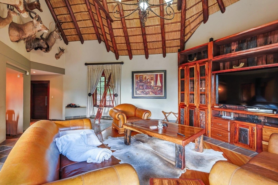 5 Bedroom Property for Sale in Mooikloof Equestrian Estate Gauteng