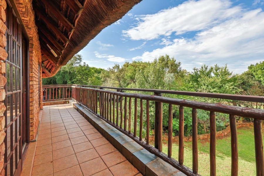 5 Bedroom Property for Sale in Mooikloof Equestrian Estate Gauteng