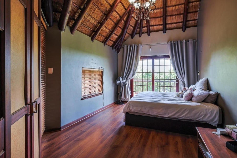 5 Bedroom Property for Sale in Mooikloof Equestrian Estate Gauteng