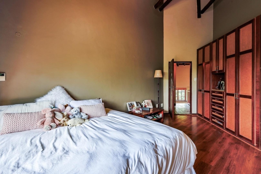 5 Bedroom Property for Sale in Mooikloof Equestrian Estate Gauteng