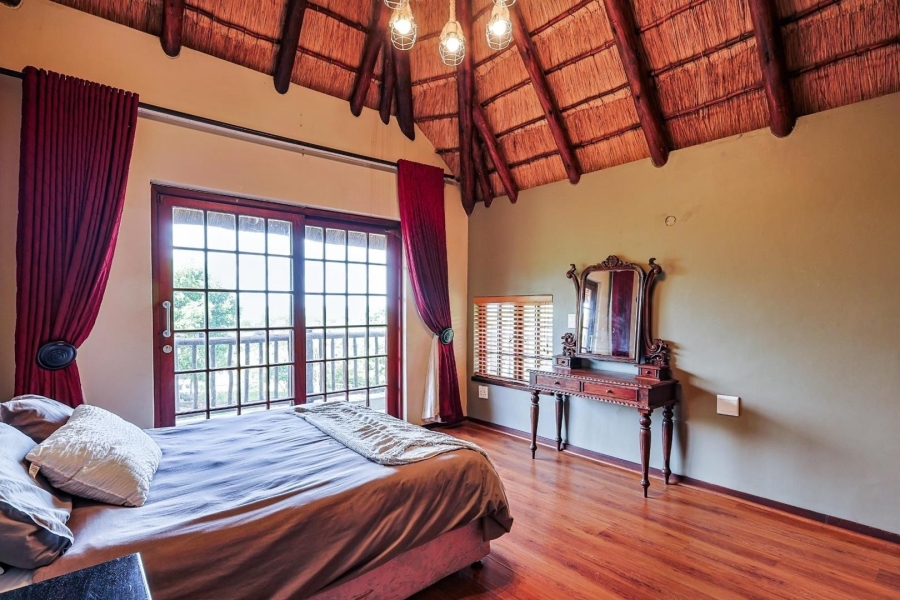 5 Bedroom Property for Sale in Mooikloof Equestrian Estate Gauteng