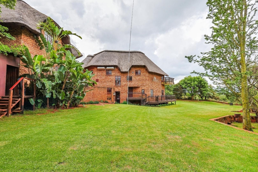 5 Bedroom Property for Sale in Mooikloof Equestrian Estate Gauteng
