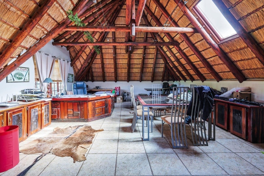 5 Bedroom Property for Sale in Mooikloof Equestrian Estate Gauteng