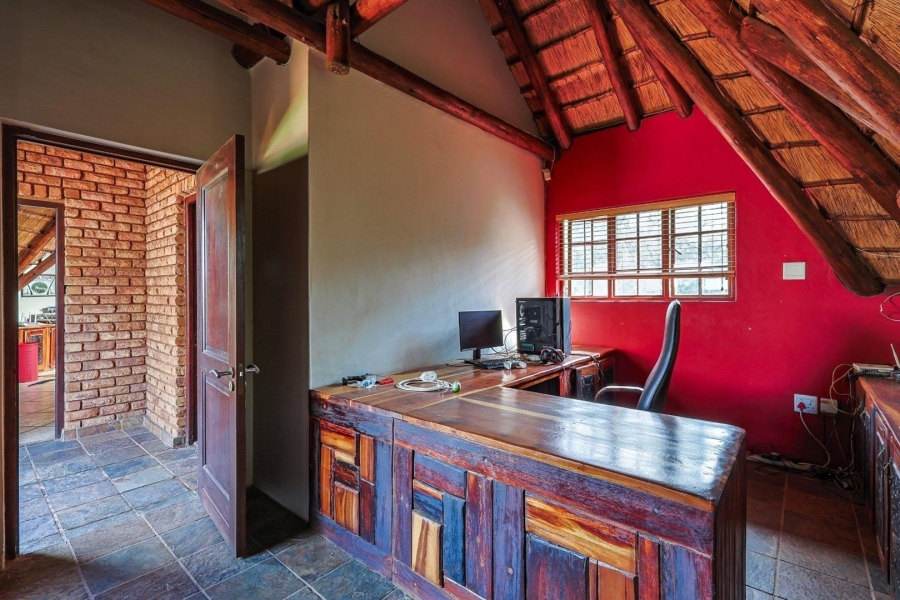 5 Bedroom Property for Sale in Mooikloof Equestrian Estate Gauteng