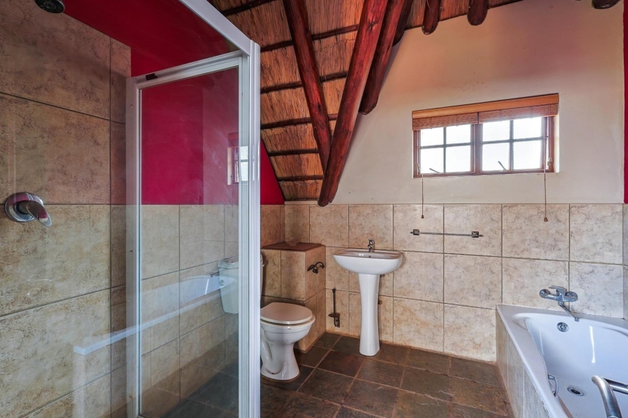 5 Bedroom Property for Sale in Mooikloof Equestrian Estate Gauteng