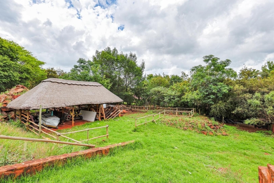 5 Bedroom Property for Sale in Mooikloof Equestrian Estate Gauteng