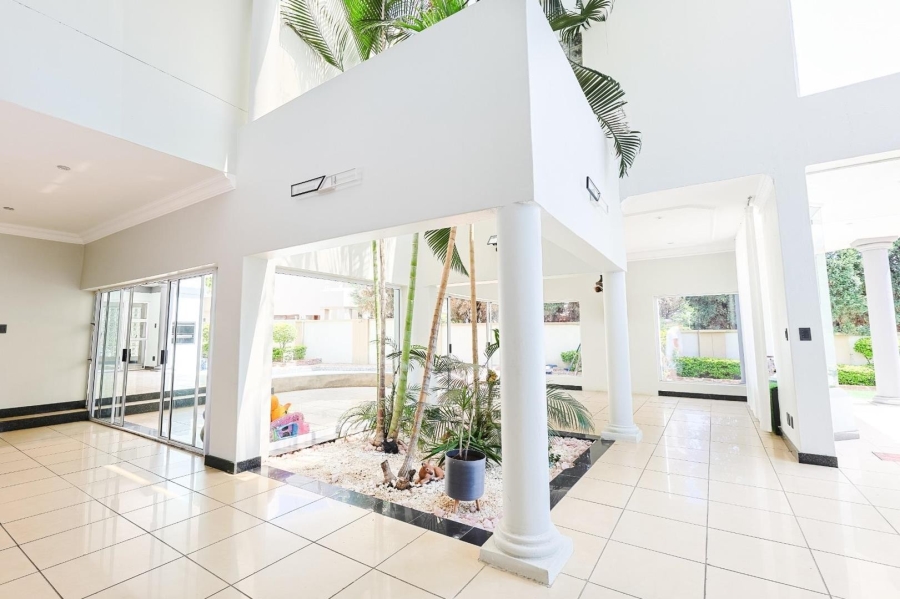 To Let 6 Bedroom Property for Rent in Silver Lakes Gauteng