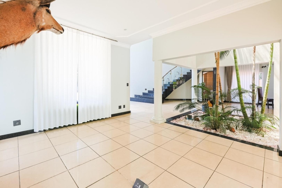 To Let 6 Bedroom Property for Rent in Silver Lakes Gauteng